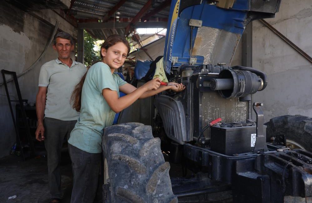 Hatay’ın Antakya ilçesinde yaşayan 13 yaşındaki Ecrin Emine Çınar, deprem