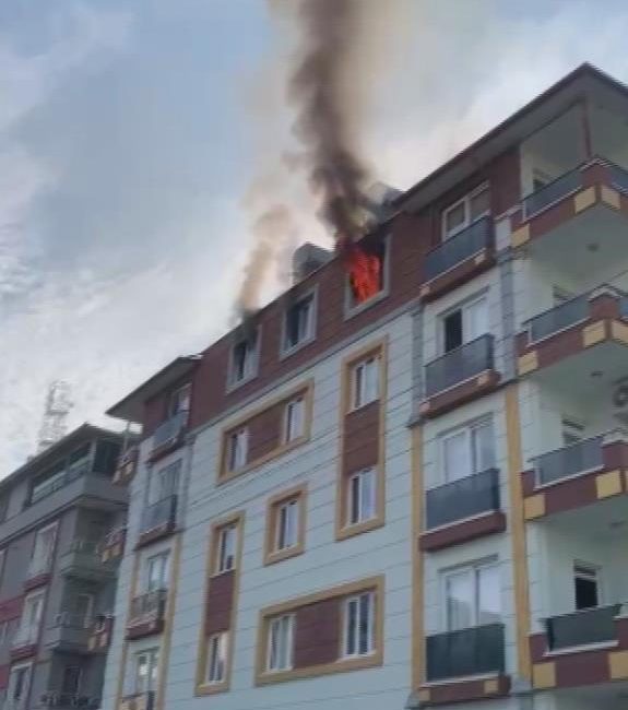 Hatay’ın Antakya ilçesinde 5 kişilik bir ailenin yaşadığı evde sabah