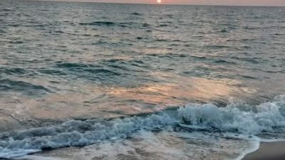 Hatay’ın Samandağ ilçesinde olumsuz hava ve deniz şartları nedeniyle denize
