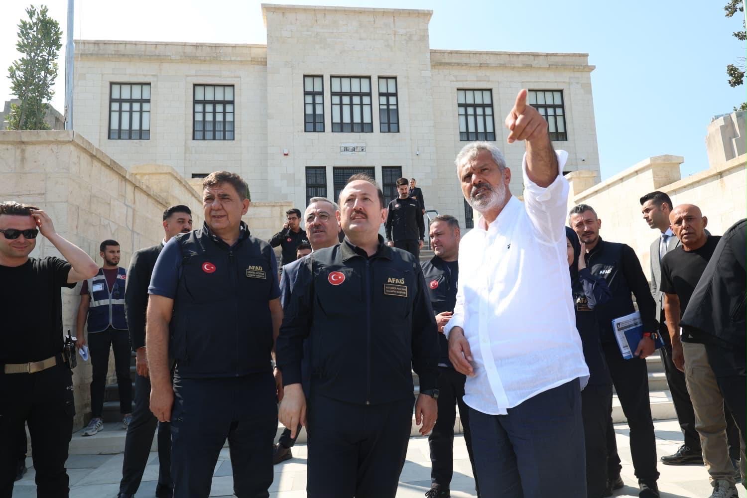 AFAD Başkanı Vali Ali Hamza Pehlivan, Hatay’daki saha incelemeleri kapsamında