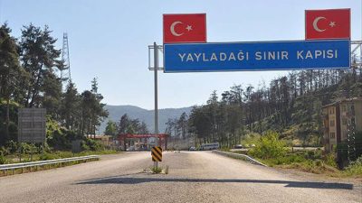 Yayladağı Sınır Kapısı’nda giriş çıkışlar 2,5 gün süreyle durduruldu. Edinilen