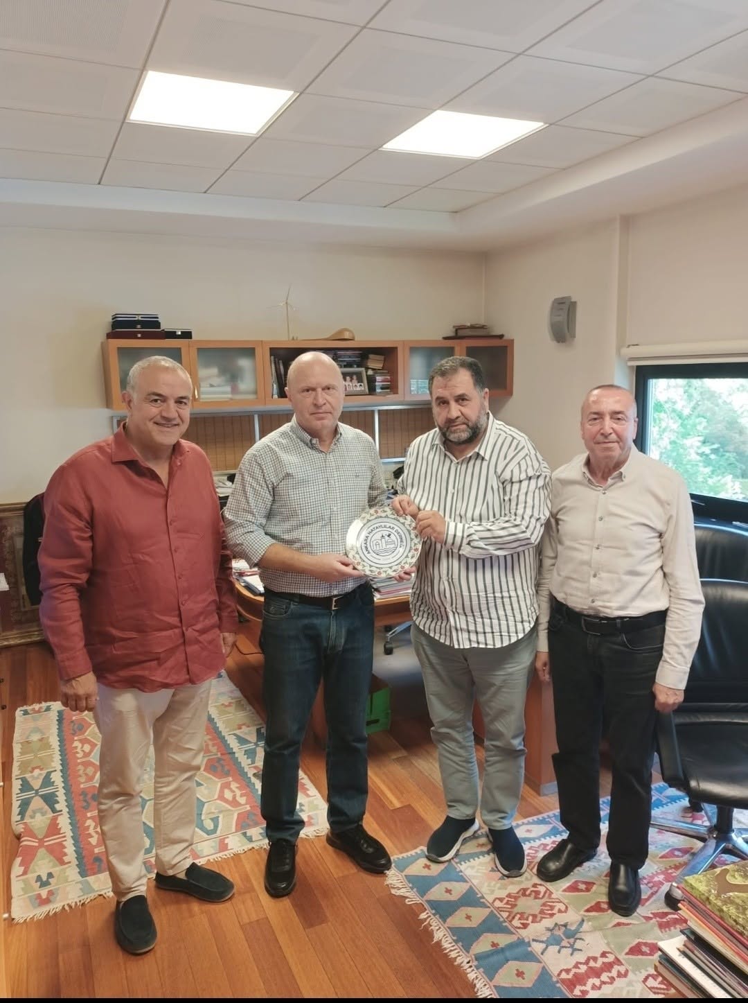 Ankara Hataylılar Derneği Başkanı Hasan Barazi ve beraberindeki yönetim kurulu