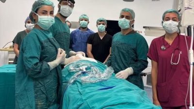 Erzin Devlet Hastanesi’nde ilk kez gerçekleştirilen rinoplasti ameliyatı başarıyla tamamlandı.