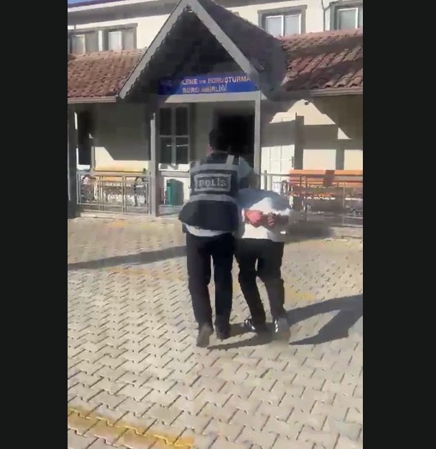 
Hatay’da hakkında kesinleşmiş hapis cezası bulunan firari hükümlü, polis ekiplerinin