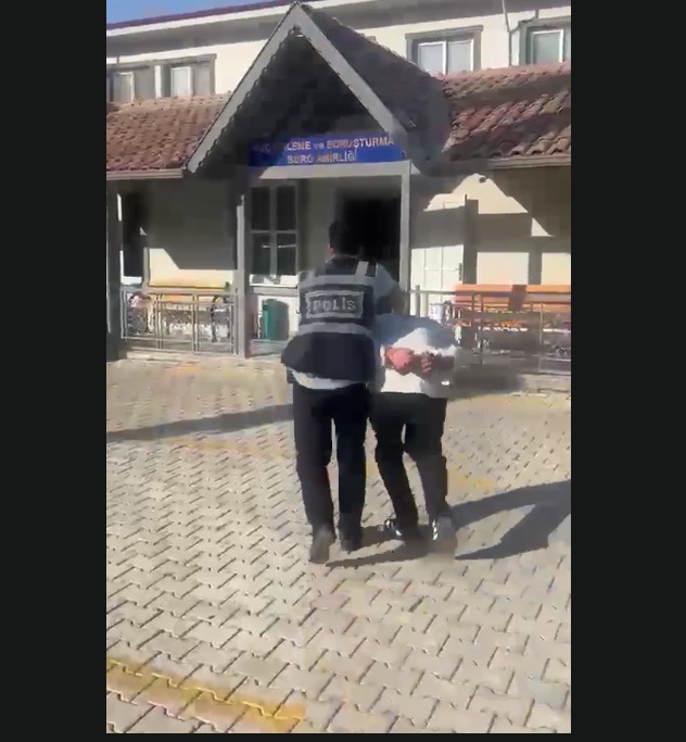 
Hatay’da hakkında kesinleşmiş hapis cezası bulunan firari hükümlü, polis ekiplerinin