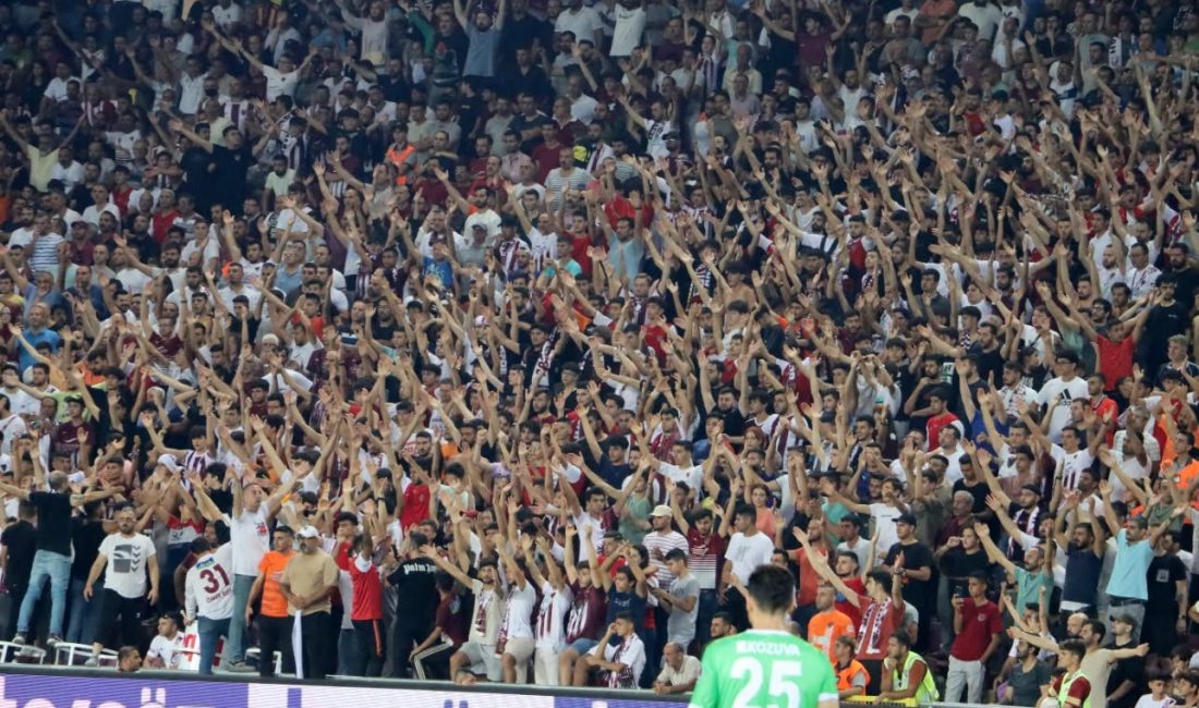 Hatayspor Yönetim Kurulu, yeni sezonun ilk lig maçı öncesinde bordo-beyazlı