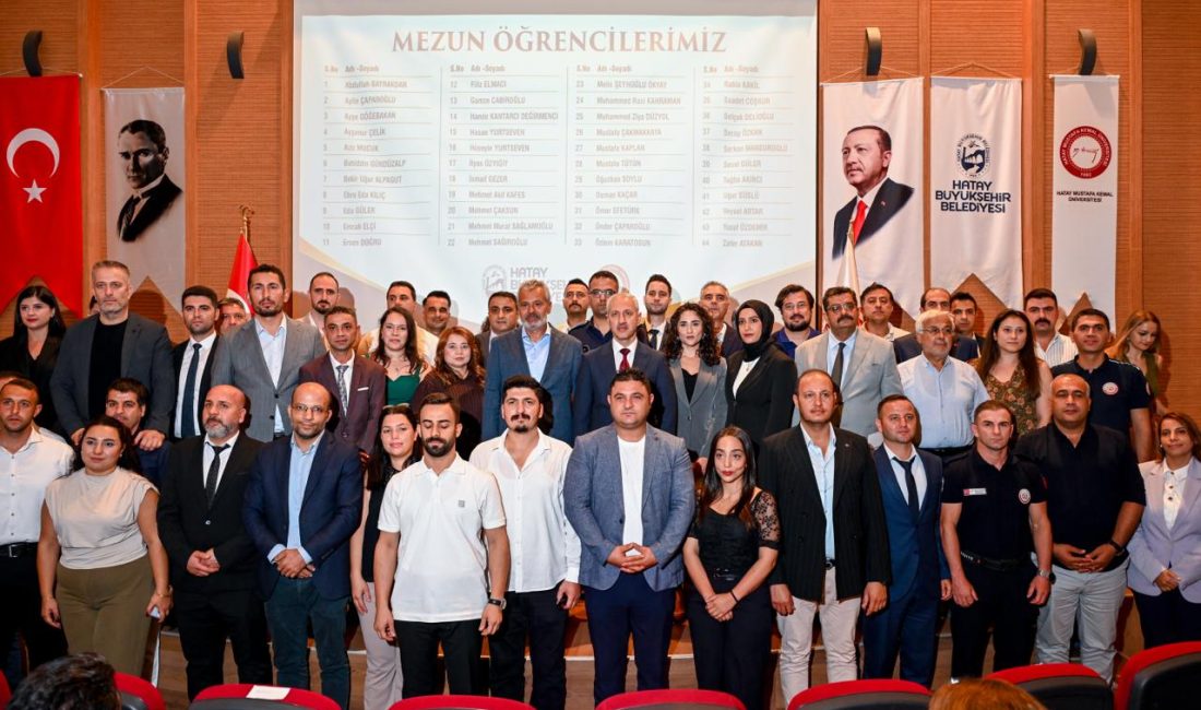 HMKÜ Rektörlük Konferans Salonu’nda gerçekleştirilen törende, Sosyal Bilimler Enstitüsü bünyesindeki