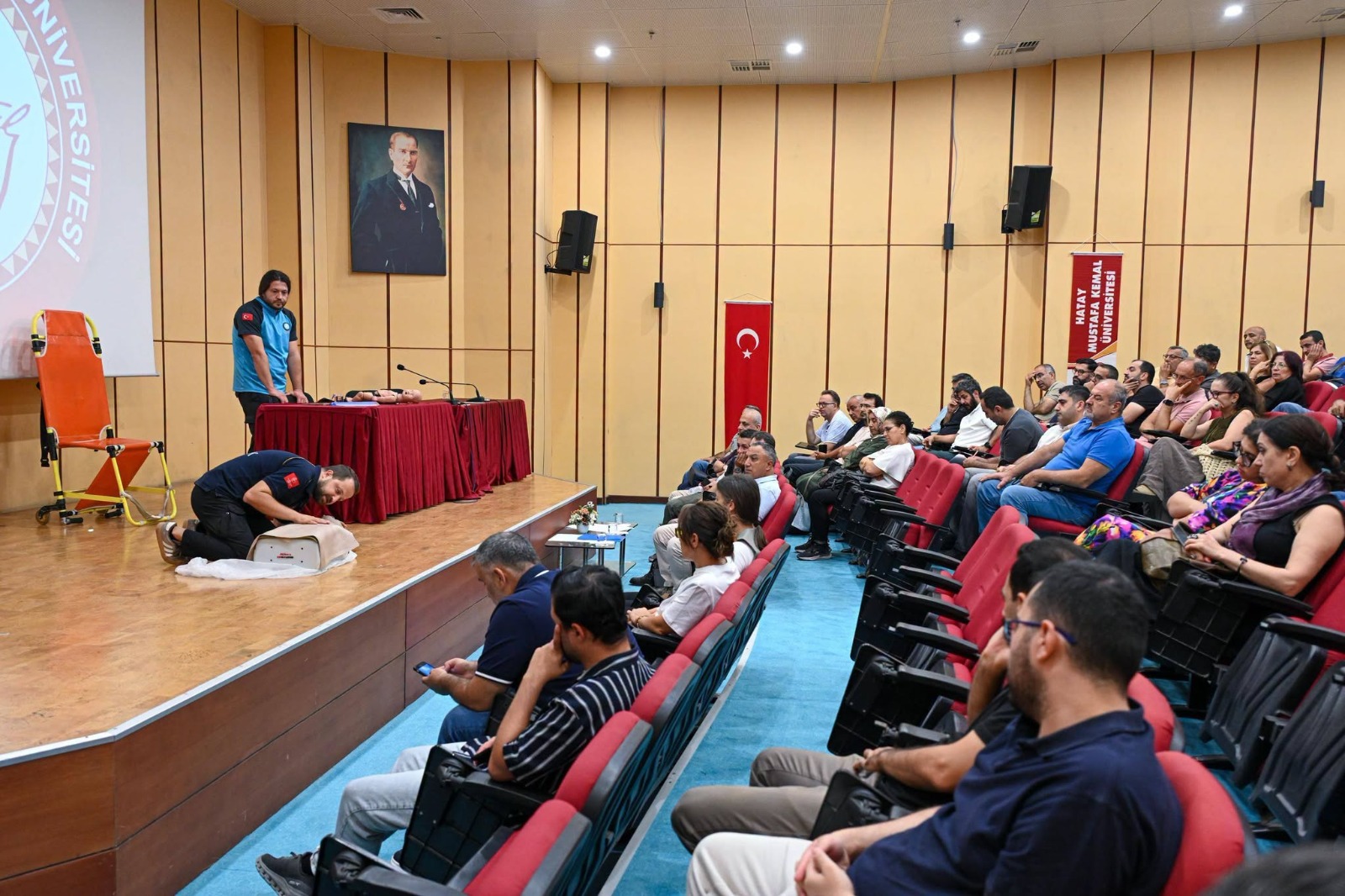 Hatay Mustafa  Kemal Üniversitesinde  Afet ve Acil Durumlara Yönelik İlk
