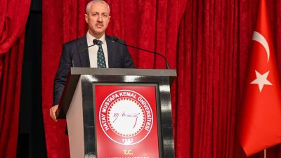 Hatay MKÜ’de Akademik Danışmanlıkta Öğrenci Odaklı Yeni Dönem başlıyor. Rektör