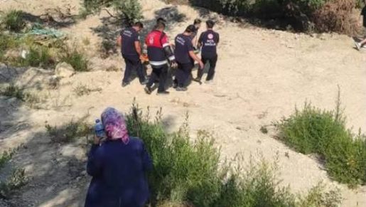 Hatay’ın Defne ilçesinde bahçesinde çalıştığı sırada ağaçtan düşen vatandaş yaralandı.