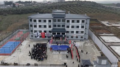 6 Şubat depremlerinin ağır yıkıma uğrattığı Hatay’da eğitim altyapısının yeniden
