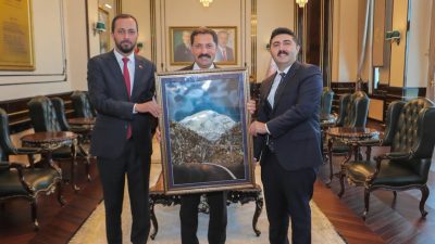 Yayladağı Kaymakamı Halil Yazıcı ve Belediye Başkanı Mehmet Yalçın, Hatay