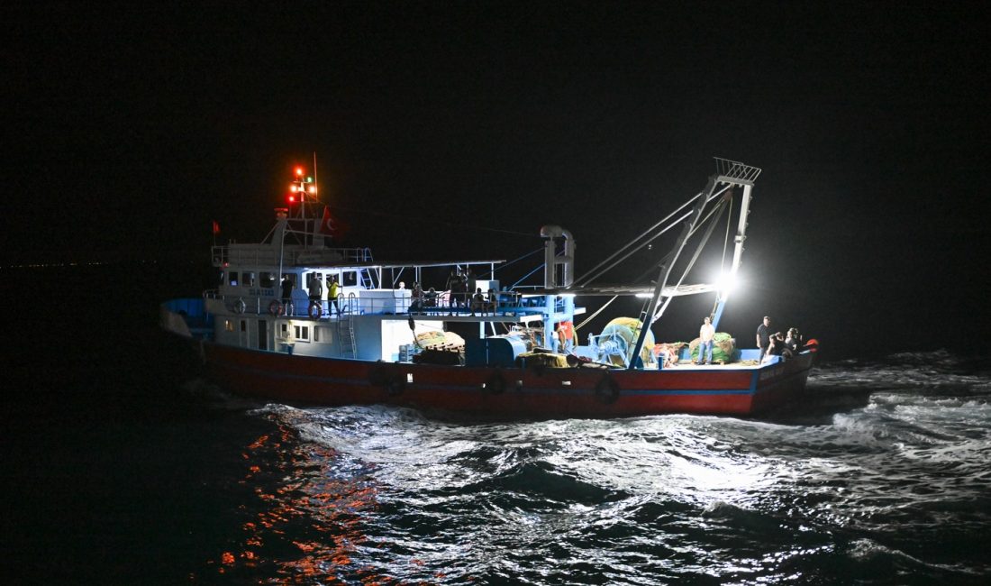 Hatay’ın İskenderun ilçesinde balıkçılık sezonunun başlaması dolayısıyla tören düzenlendi. Balıkçı