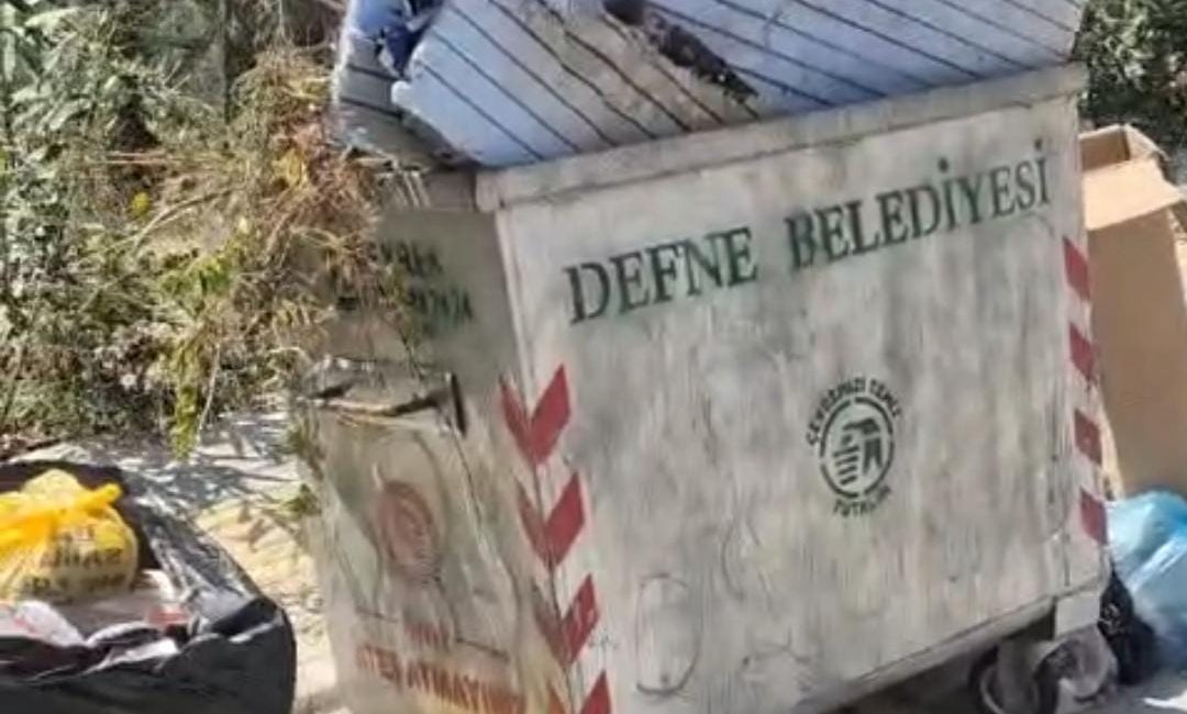 Hatay’ın Defne ilçesindeki Hancağız TOKİ 1. Etap’ta yaşayan hak sahipleri,