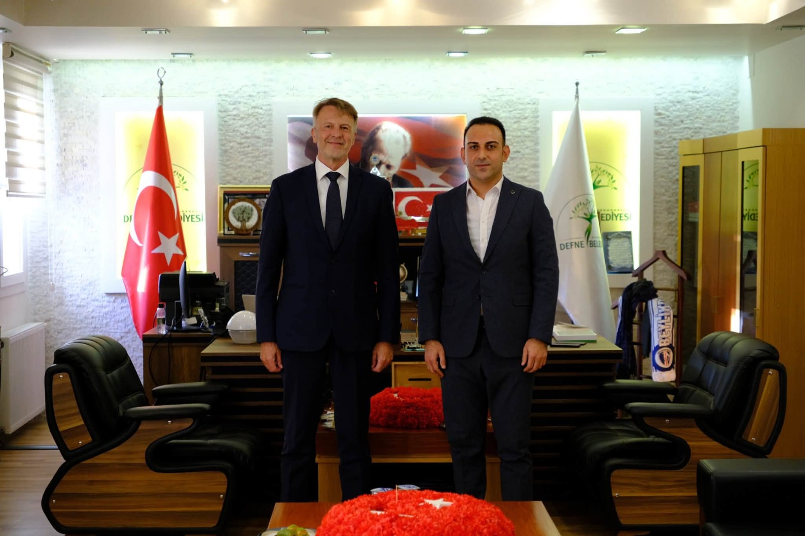Sanatçı Karsu’nun konseri kapsamında ilimize gelen Avrupa Birliği Delegasyonu büyükelçisi