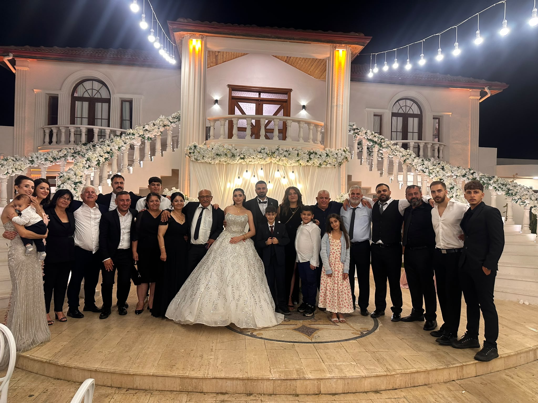 Hatay'ın Defne ilçesinde yer alan Akdeniz Mahallesi’nin tanınan ailelerinden Sebzeci