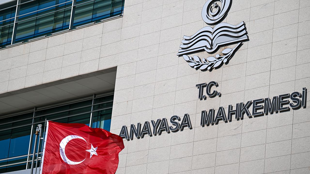 Memur emeklilerinin 2023 yılında memurlara yapılan seyyanen zammın kendilerine de