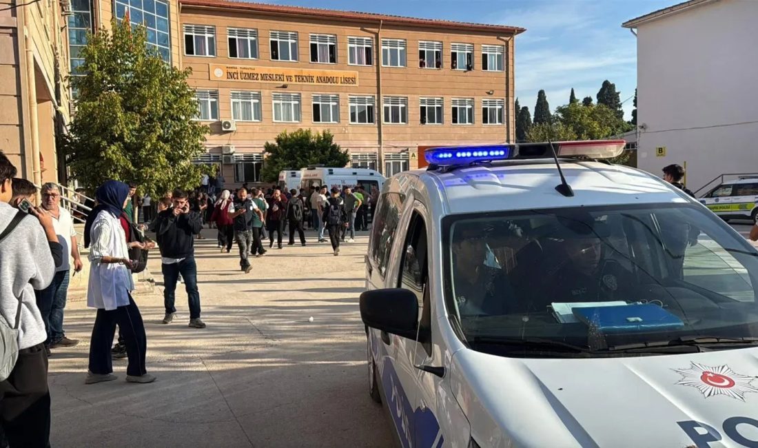 Milli Eğitim Bakanı Yusuf Tekin, Manisa’nın Turgutlu ilçesinde 11 öğrencinin