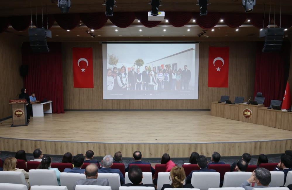 Hatay Valiliği himayesinde yürütülen sosyal projeler ve sosyal destek çalışmaları,