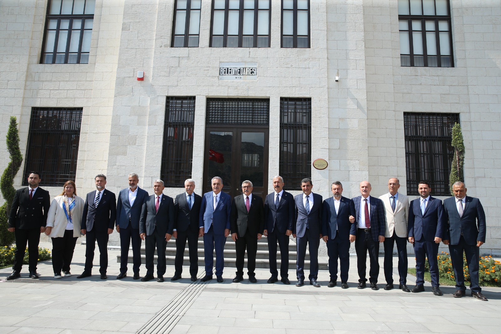 AK Parti Genel Başkan Yardımcısı Hayati Yazıcı, Hatay’da düzenlenen basın