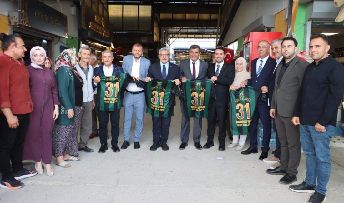 Antakya Uzunçarşı’daki esnaf ziyaretinde dikkat çeken bir hediyeleşme yaşandı. Esnaf