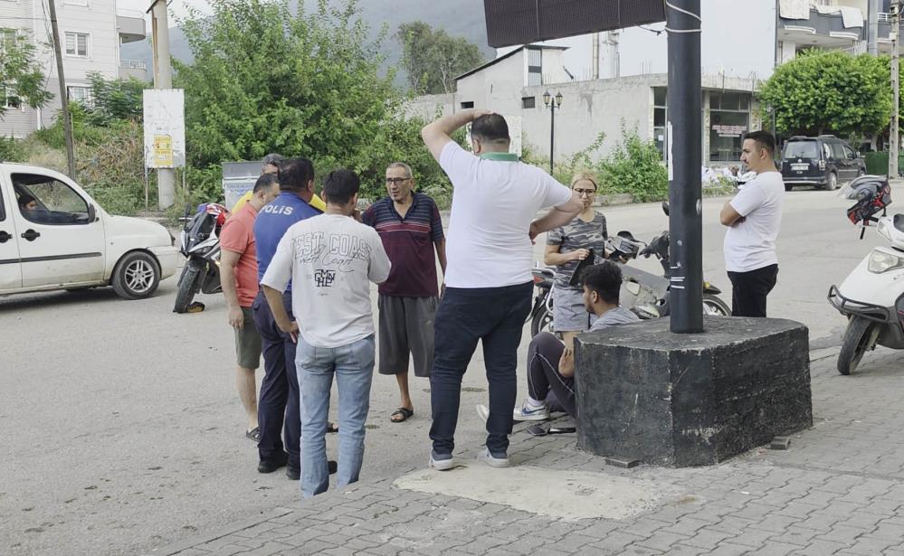 Payas’ta iki motosikletin çarpıştığı kazada bir sürücü hafif yaralanırken, kaza