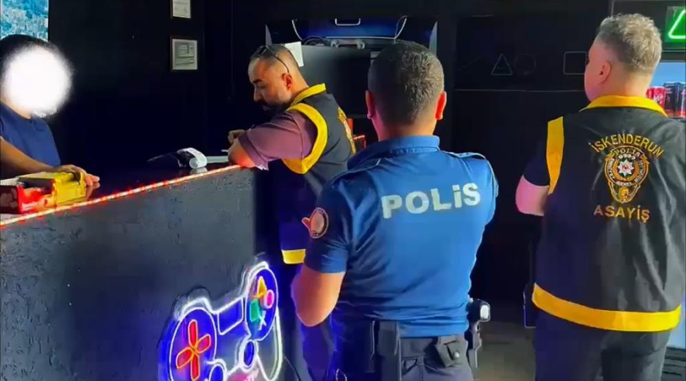 Hatay’ın Antakya ilçesinde internet kafe ve oyun salonlarına yönelik gerçekleştirilen