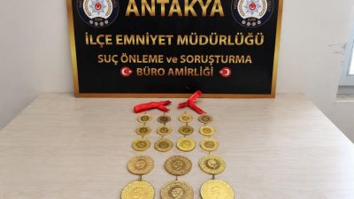 Hatay’ın Antakya ilçesinde, deprem sonrası yeniden yuva kurmak için kayınbabasından