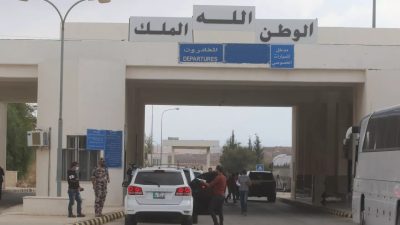 Ürdün ile Suudi Arabistan arasındaki sınır bölgesinde, Suudi Arabistan'ın vize