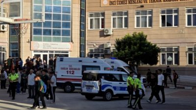 Manisa’nın Turgutlu ilçesinde lise önünde düzenlenen silahlı saldırıda 11 öğrenci