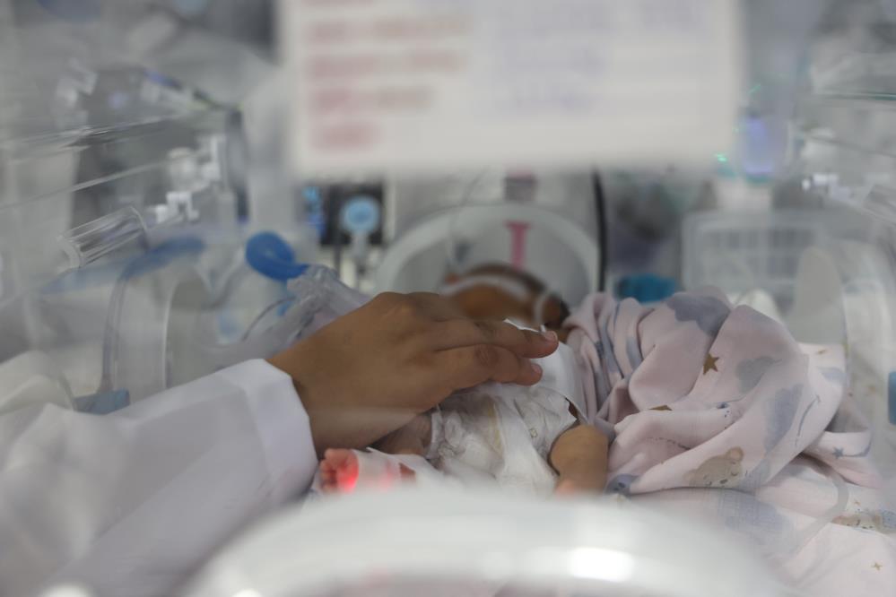 Hatay'da 31 haftalık ve bin 300 gram ağırlığında dünyaya gelen