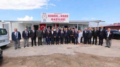 Hatay Valisi Mustafa Masatlı ve il protokolü, 19 Eylül Gaziler
