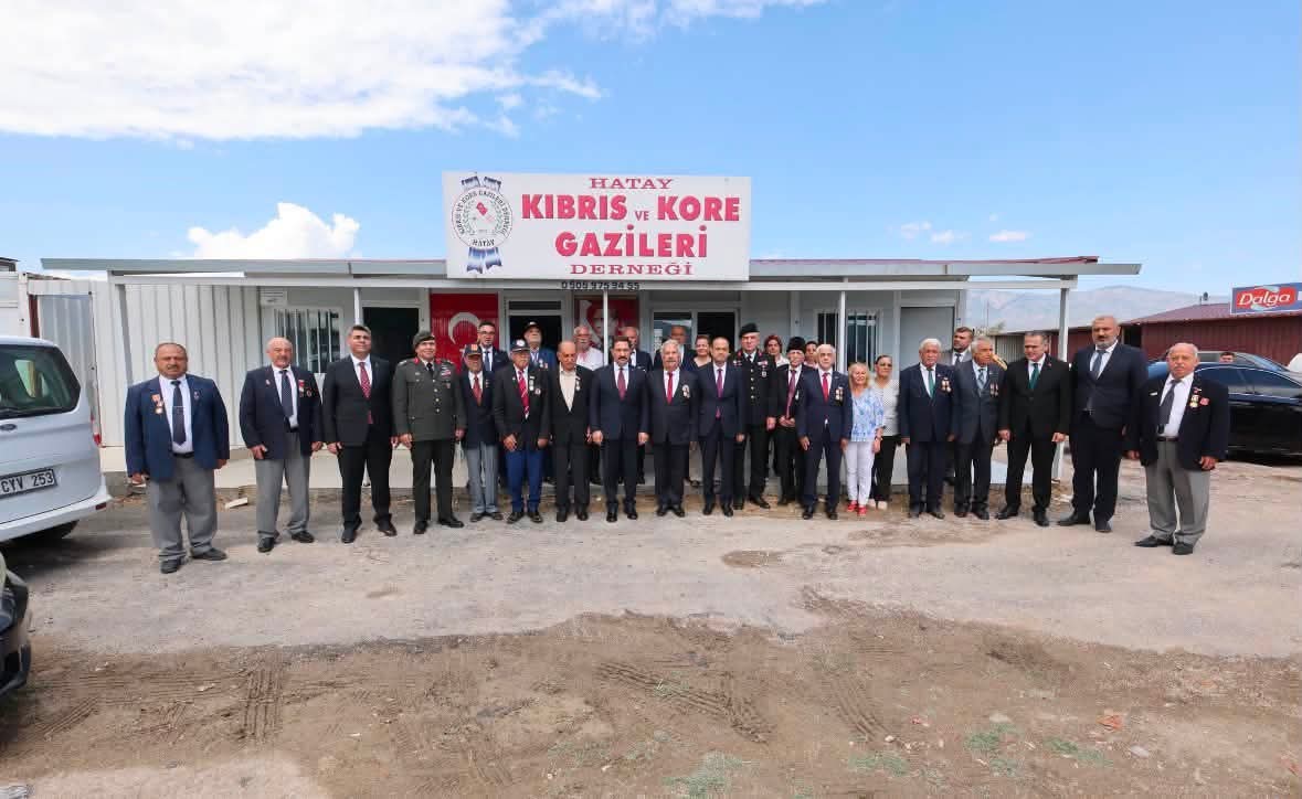 Hatay Valisi Mustafa Masatlı ve il protokolü, 19 Eylül Gaziler