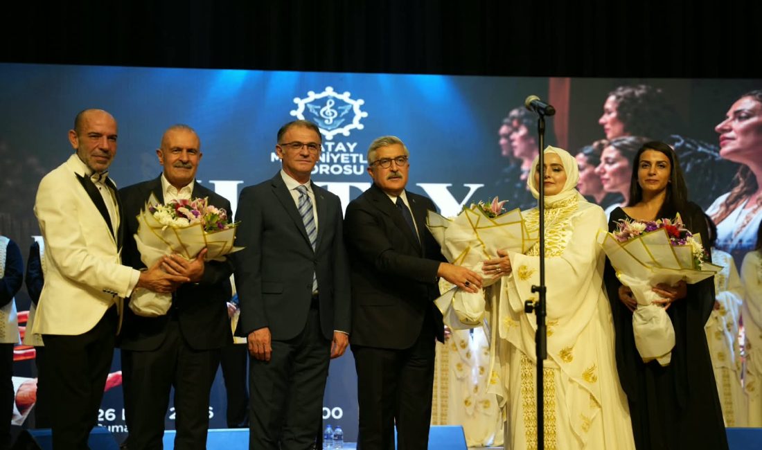 Hatay Medeniyetler Korosu, Van’ın Edremit ilçesinde verdiği konserle farklı kültürlerin