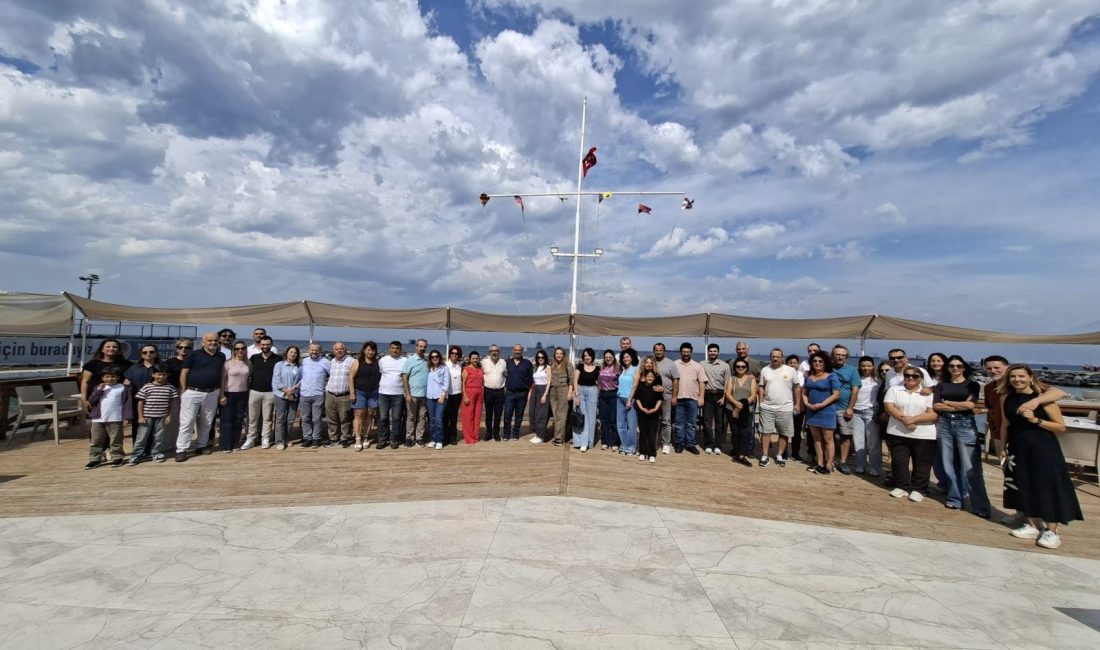   Hatay tabip odası üyeleri eşleri ve çocuklarıyla birlikte pazar