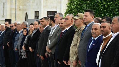 19 Ekim Muhtarlar Günü dolayısıyla Antakya’da Atatürk Anıtı’na çelenk sunuldu.