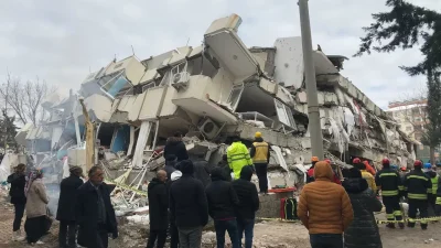 Adıyaman’da 6 Şubat depremlerinde 31 kişinin yaşamını yitirdiği Arı Apartmanı’nın
