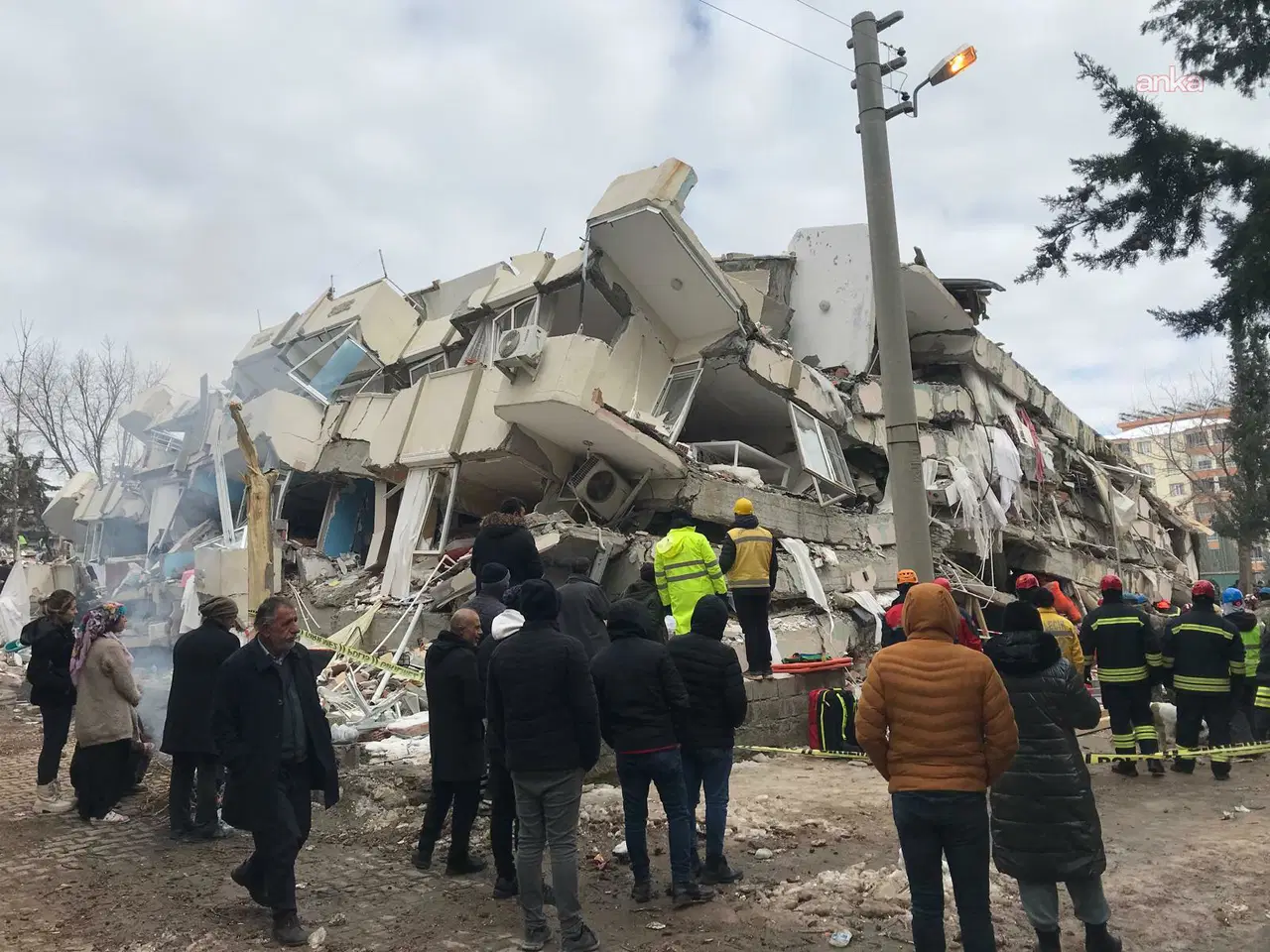 Adıyaman’da 6 Şubat depremlerinde 31 kişinin yaşamını yitirdiği Arı Apartmanı’nın