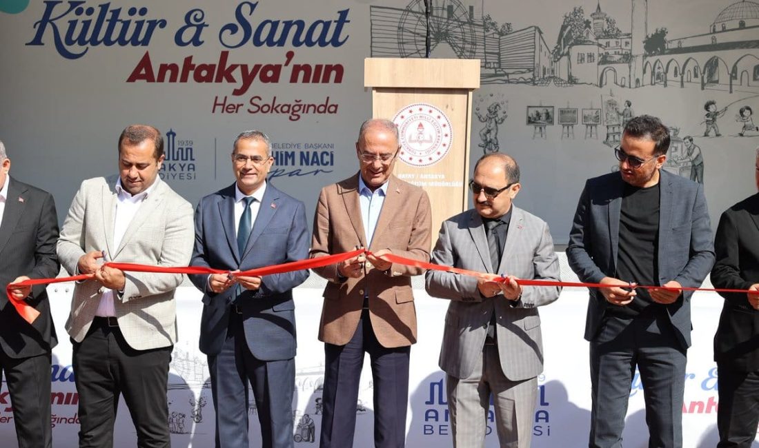Hatay’da öğrencilerin bilim ve teknoloji alanındaki çalışmalarını sergilemelerine imkan sağlayan