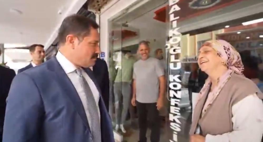 Hatay Valisi Mustafa Masatlı, Erzin ilçesinde gerçekleştirdiği ziyaret kapsamında Atatürk