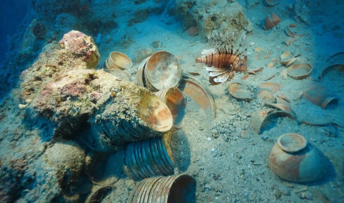 Antalya Adrasan açıklarında bulunan yaklaşık 2 bin 100 yıllık gemi