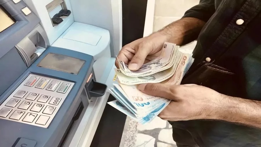 Ekim ayının başlamasıyla birlikte bankaların ATM'lerden müşterilerine sunduğu günlük ücretsiz