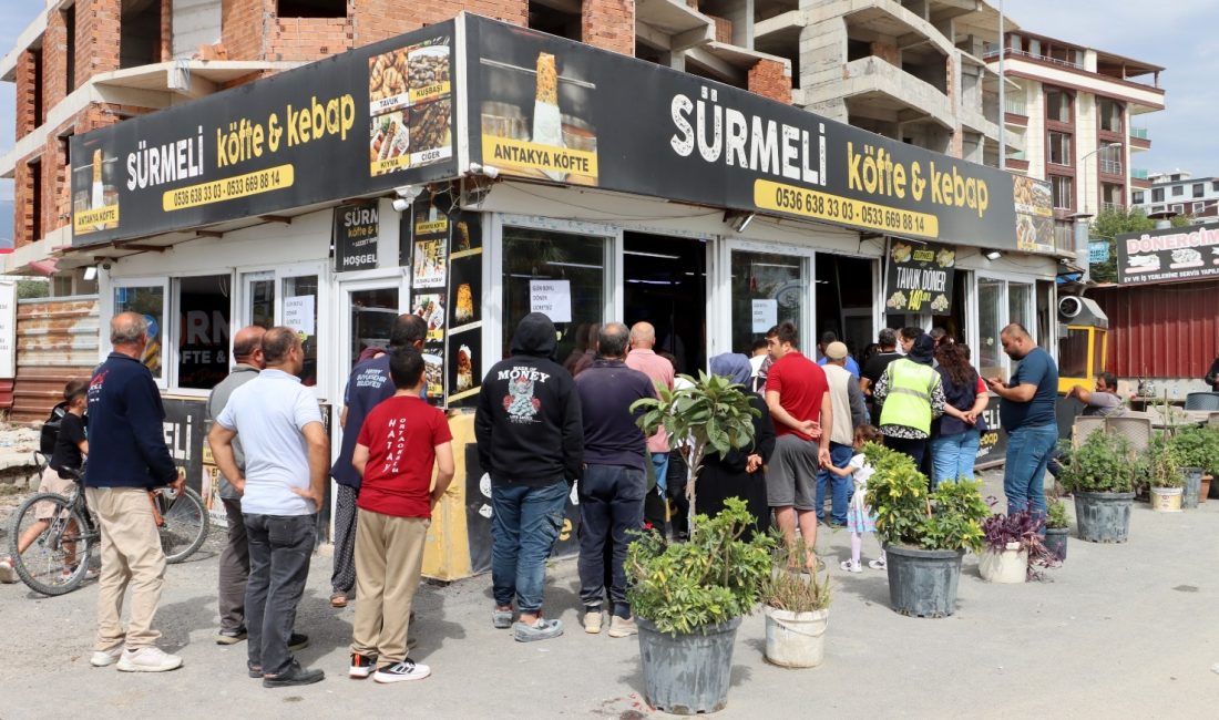 Antakya’da yeni hizmete giren Sürmeli Döner, Köfte ve Kebap, açılışın