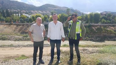 Defne’nin Akdeniz Mahallesi’nde yağışların ardından yaşanan su göllenmelerinin nedenine ilişkin