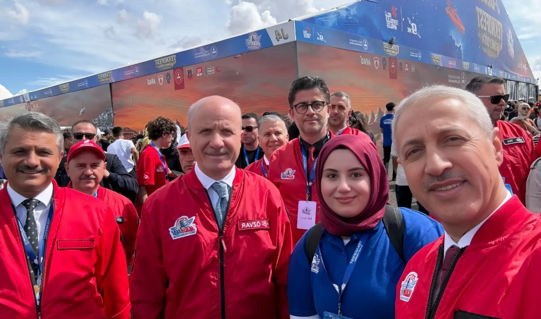 Hatay Mustafa Kemal Üniversitesi (HMKÜ) öğrencileri, Şanlıurfa’da düzenlenen TEKNOFEST Güneydoğu