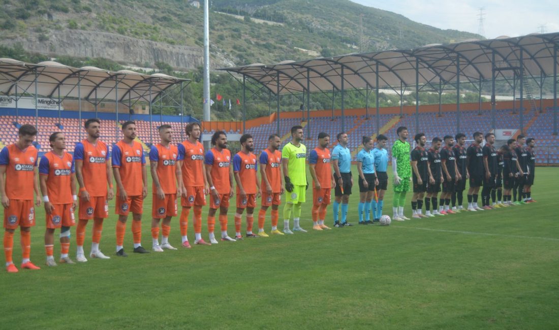 Erzincanspor, İlk yarıyı son dakika golüyle 1-0 önde tamamladı, 54