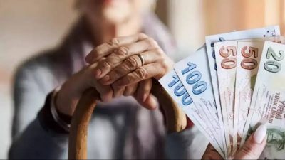 TBMM Başkanlığı’na sunulan kanun teklifiyle emeklilere yılda iki kez ödenen
