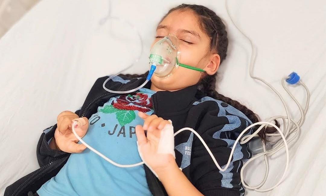 Hastaneye kaldırılan minik Yasmin'in ilacına ulaşabilmesi için başlatılan kampanyada kritik