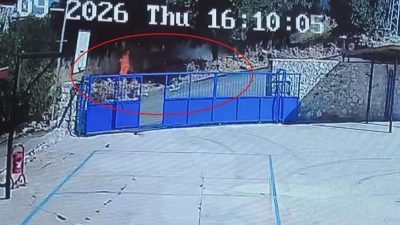 Hatay’ın Yayladağı ilçesindeki Şenköy Mahallesi’nde otluk alanda çıkan yangın, evlere