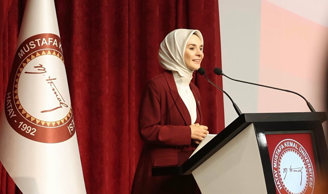 Aile ve Sosyal Hizmetler Bakanı Mahinur Özdemir Göktaş, Hatay Mustafa